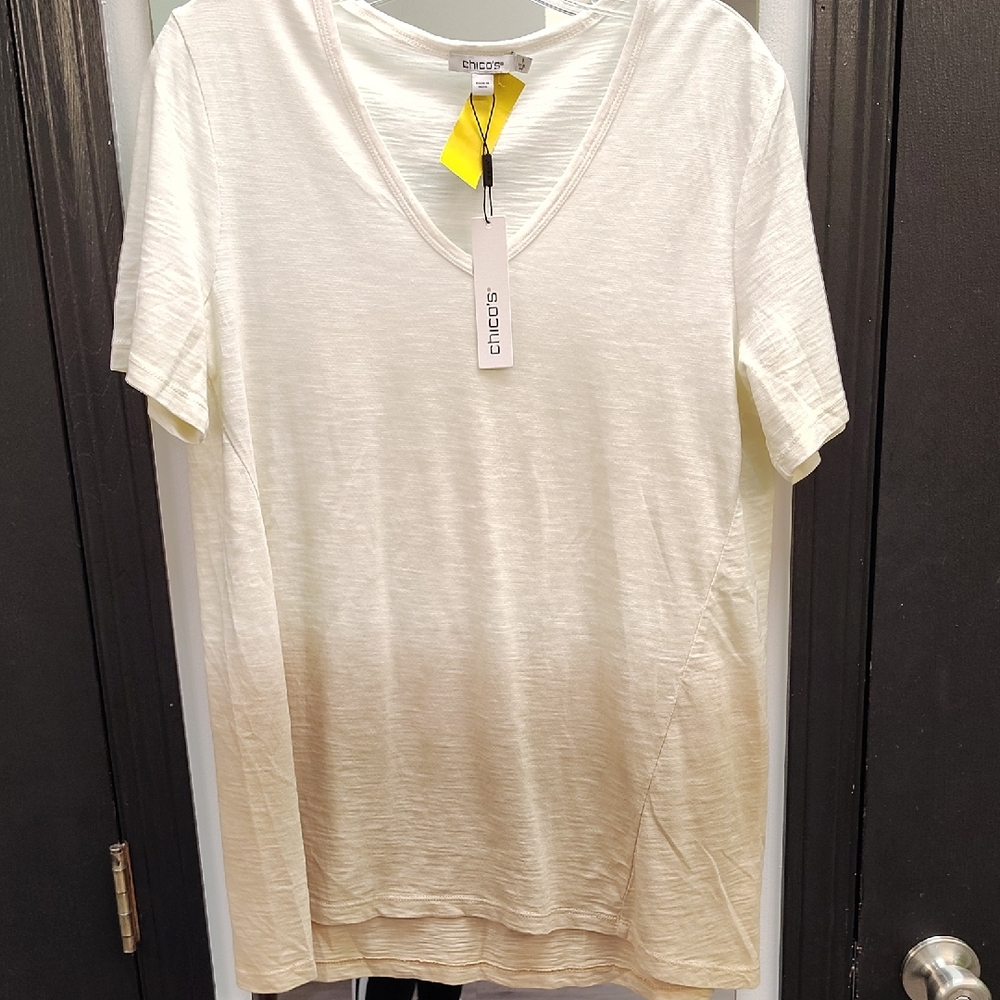 Chico's Cream-to-Beige Ombre V-Neck Short Sleeve Tee